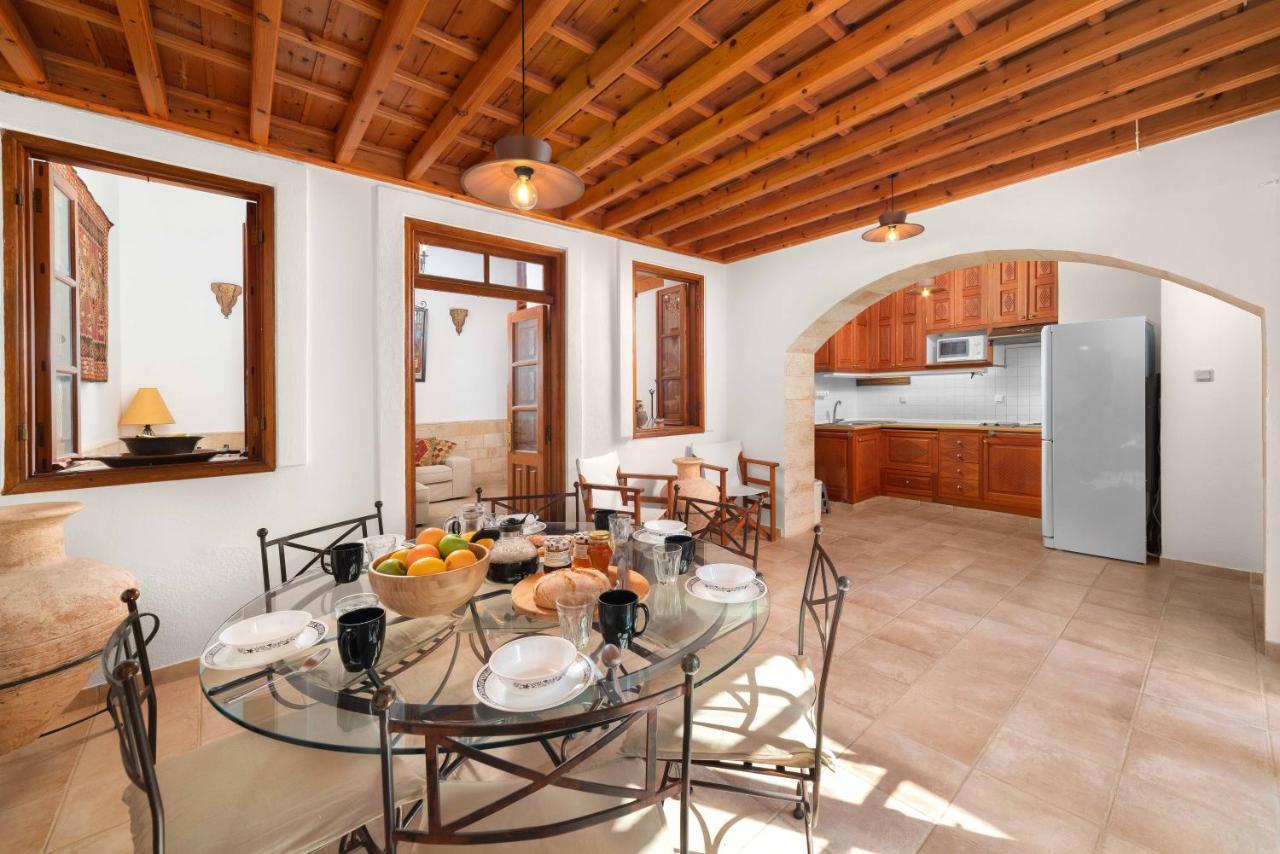 Villa Valasia Lindos With Acropolis View エクステリア 写真